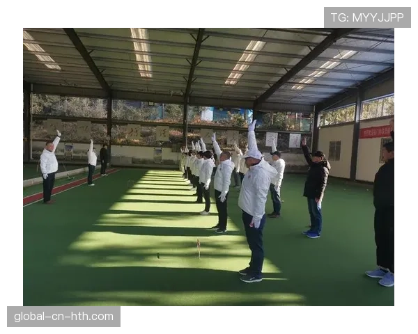 联盟与裁判协会达成新劳资协议，未来将增加专职女裁判人数